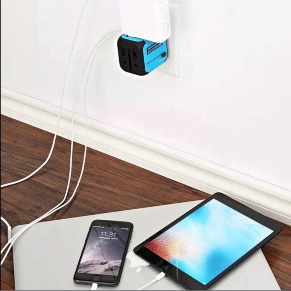 All in One Travel Adapter & Charger dual USB